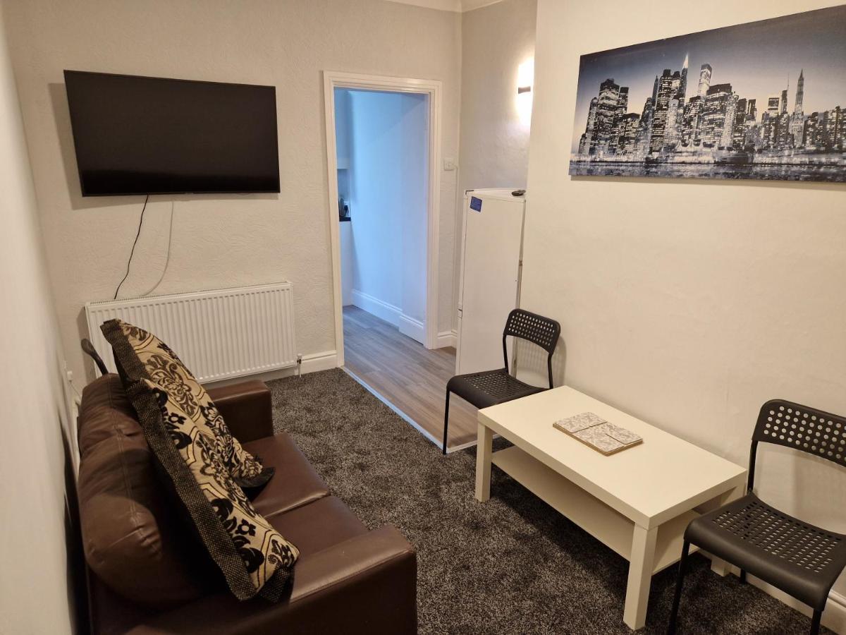 Birtley'S Diamond 3 Bed Apt, Sleeps 6 Guests 伯特利 外观 照片